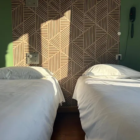 Albergue Oops! Latin Quarter By Hiphophostels