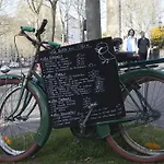 Hostal Oops! Latin Quarter By Hiphophostels