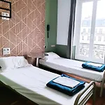 Hostel Oops! Latin Quarter By Hiphophostels Paris