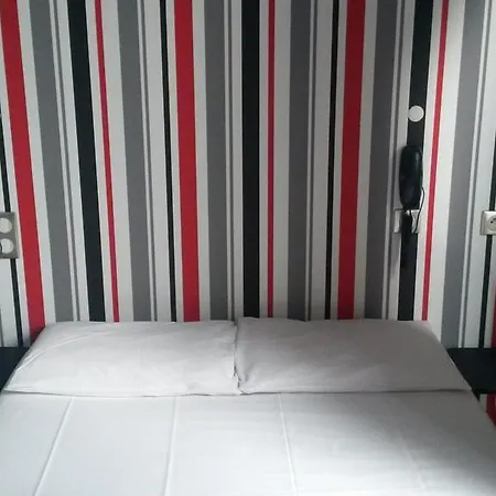 Oops! Latin Quarter By Hiphophostels Hostel