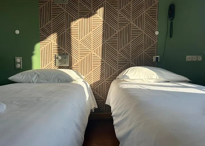 Хостел Oops! Latin Quarter By Hiphophostels